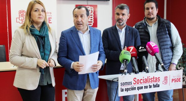 El PSOE pide a la Junta destituir a Moreno Verdugo como gerente del área sanitaria de la Axarquía