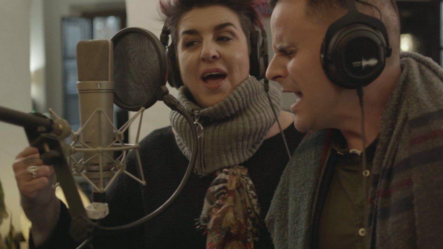 Pinilla y Amparanoia «traducen» al flamenco el 'Bella Ciao' que pone banda sonora al Congreso de la Izquierda Europea
