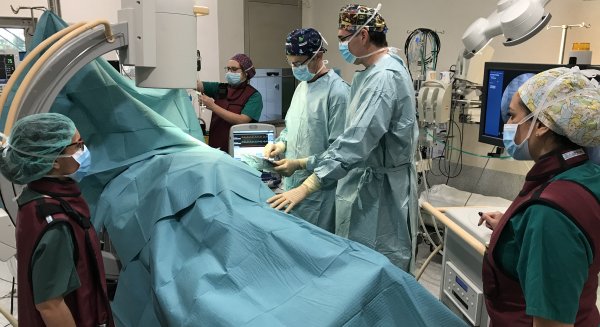 El Hospital Regional de Málaga, acreditado como 'excelente' en la implantación de marcapasos