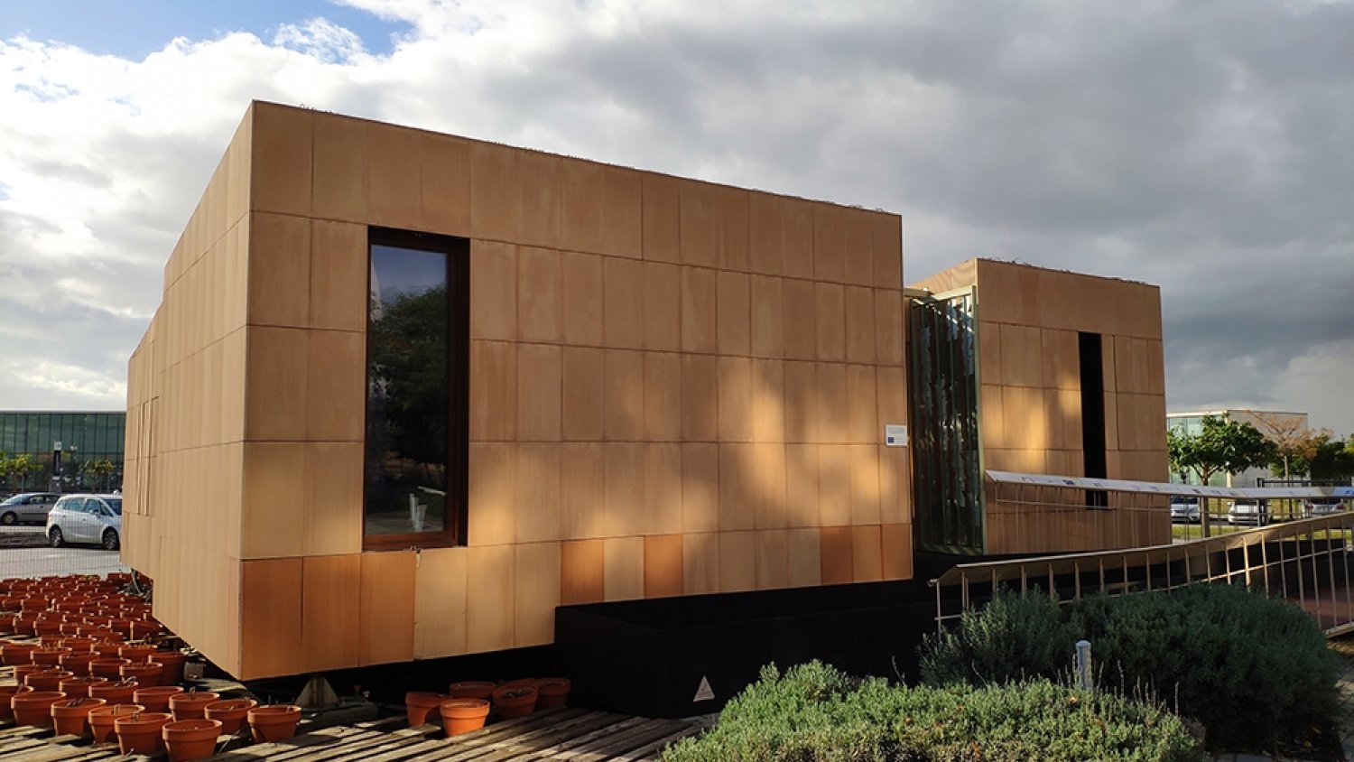 Smart-Campus celebra una jornada de divulgación en la 'Casa Solar' diseñada por estudiantes de Arquitectura