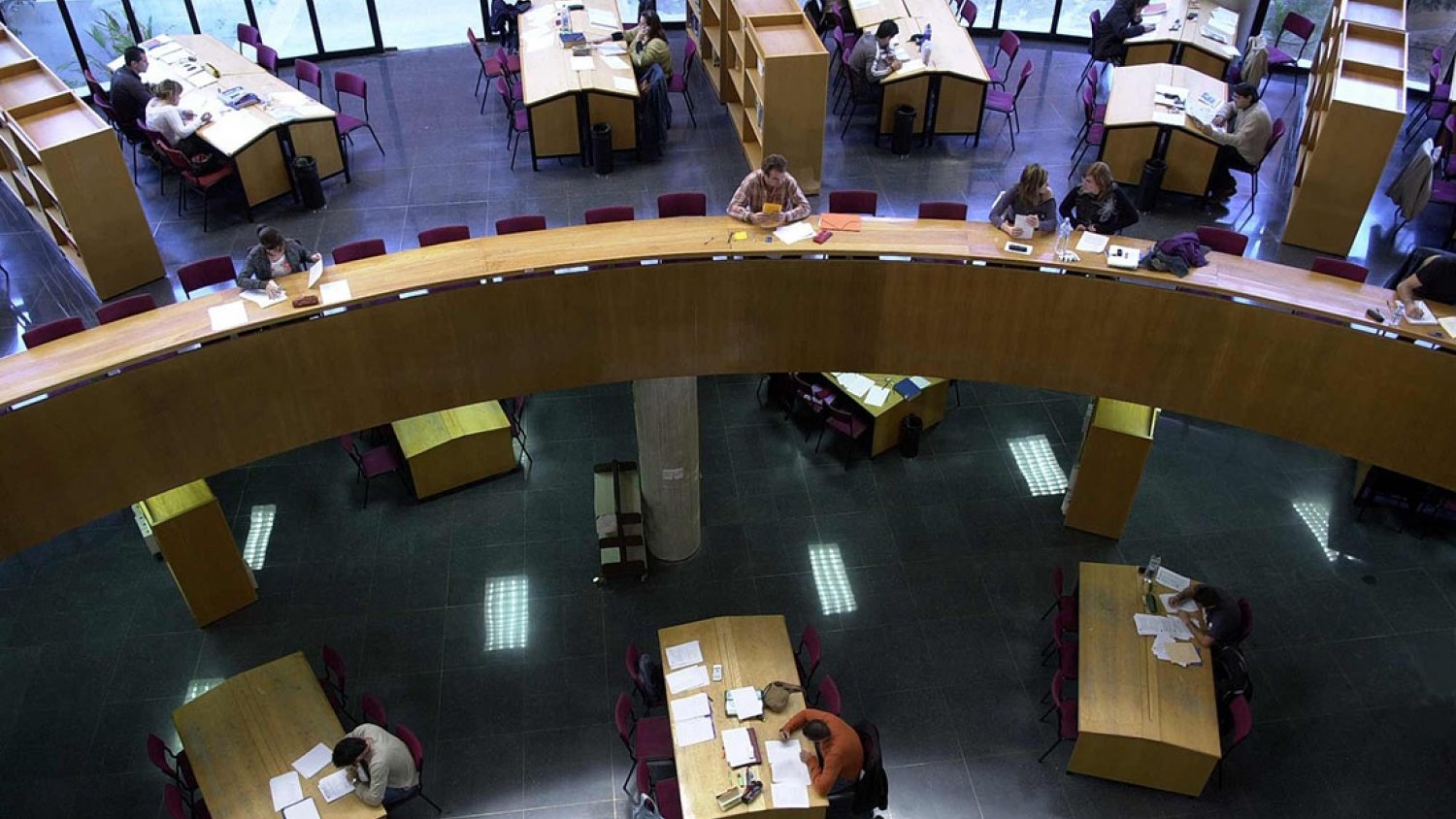 Las bibliotecas de la UMA amplían sus horarios para facilitar la preparación de exámenes