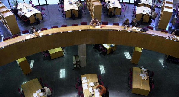 Las bibliotecas de la UMA amplían sus horarios para facilitar la preparación de exámenes