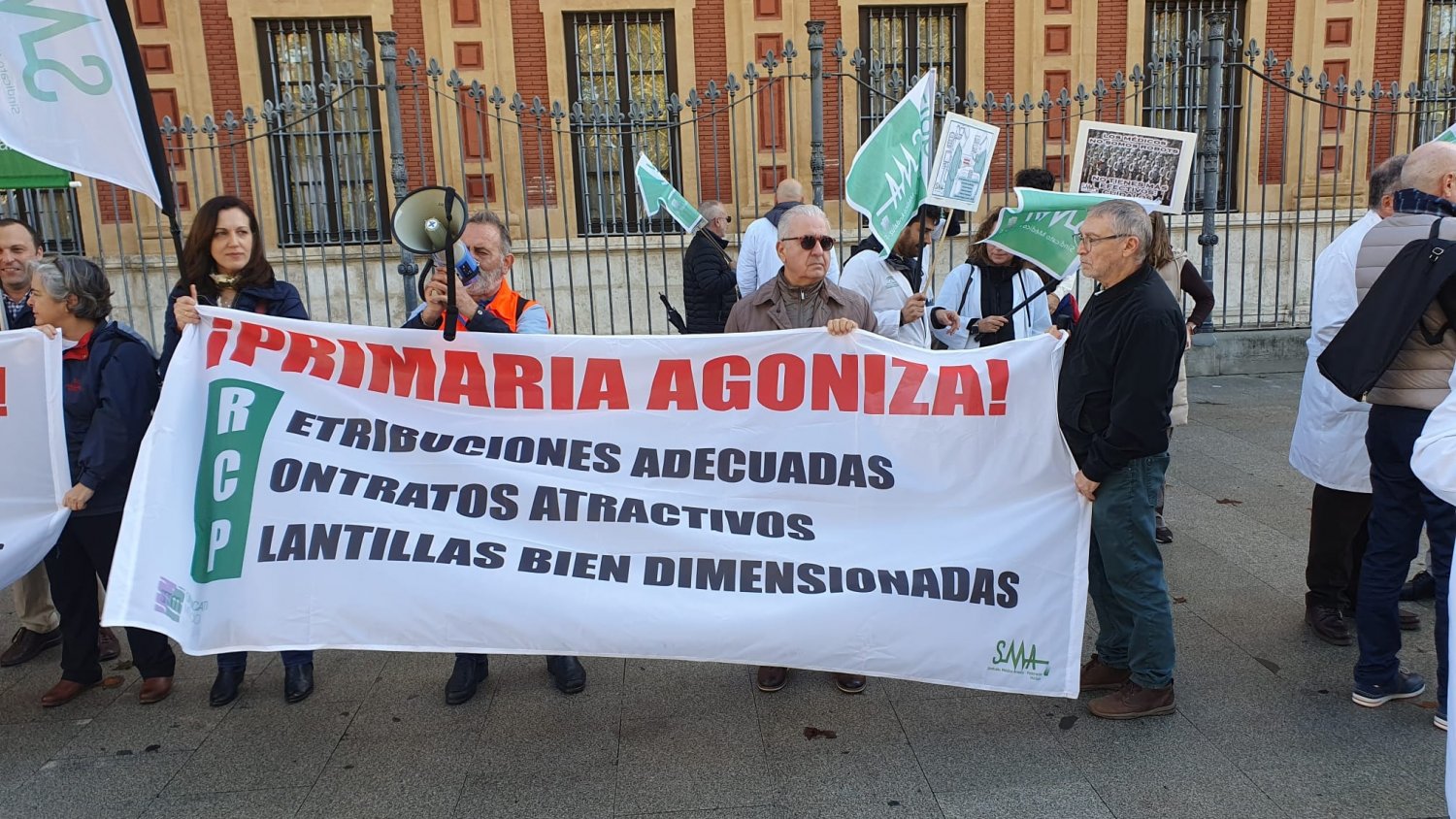 Los médicos andaluces se movilizan ante el deterioro de la sanidad