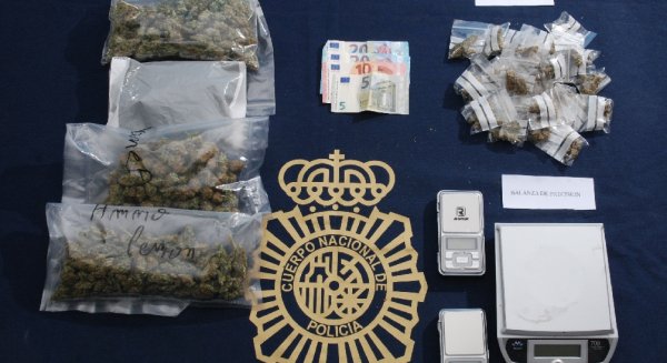 Desarticulado un punto de venta de marihuana en un club de Fuengirola que ya había sido clausurado una semana antes