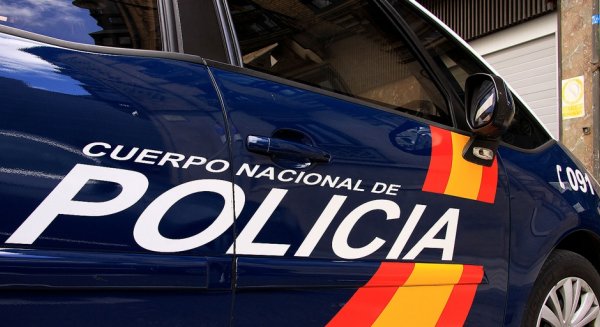 Detienen en Marbella a dos hombres por el robo en un colegio en el que estudió uno de ellos
