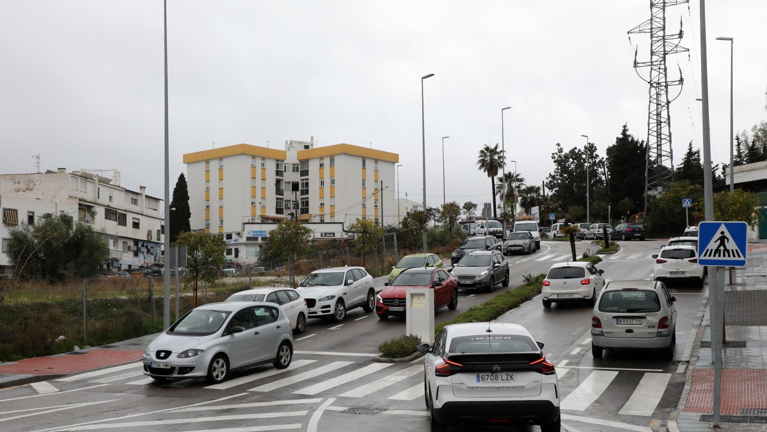 Marbella remodela tres calles para incrementar las plazas de aparcamiento