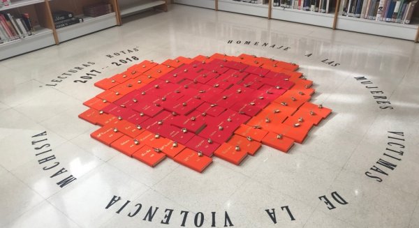La biblioteca Cervantes acoge en Fuengirola la exposición “Lecturas rotas”