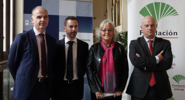 Málaga completa sus espectáculos de Navidad con la proyección 