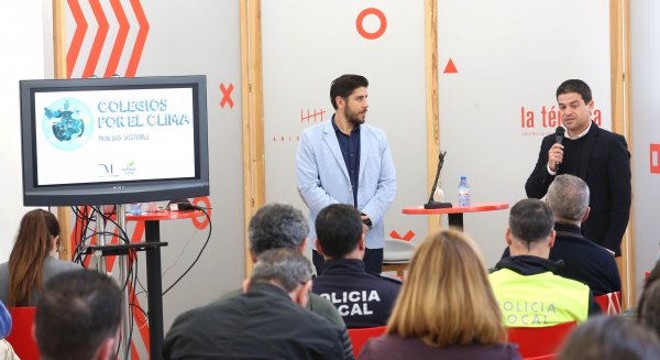 Diputación quiere reducir el uso de vehículos privados en los desplazamientos a colegios e institutos