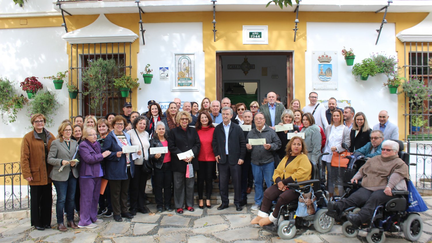 Estepona entrega más de 120.000 euros en ayudas a colectivos sociales del municipio
