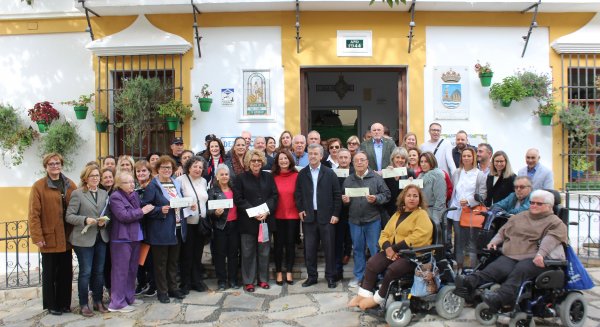 Estepona entrega más de 120.000 euros en ayudas a colectivos sociales del municipio