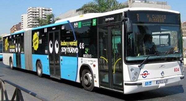 Luz verde al convenio de colaboración con la EMT para subvencionar tarjetas para personas con discapacidad
