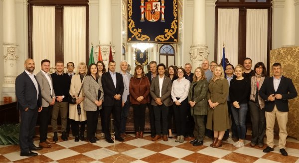 El Ayuntamiento recibe a una delegación de Canadá interesada en los avances de Málaga como Smart City