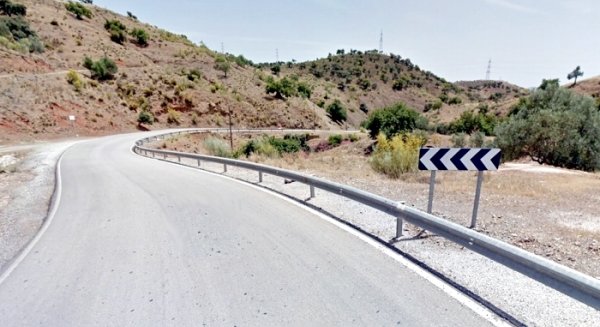 Fomento adjudica las obras de mejora en la carretera A-356 entre Casabermeja y Vélez-Málaga