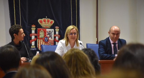 El Ayuntamiento de Fuengirola acoge un foro de debate nacional sobre nuevos procedimientos de contratación