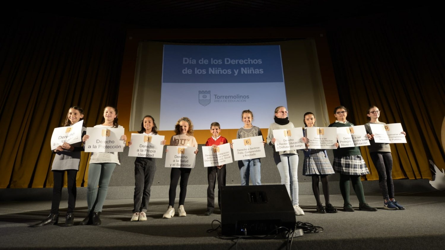 Los escolares de Torremolinos celebran con un acto el ‘Día Internacional de los Derechos del Niño y la Niña’