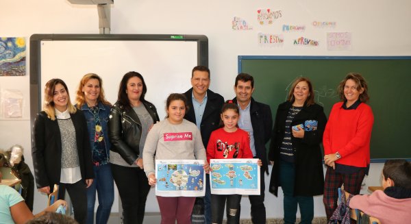 Dos escolares de Torrox premiadas en el concurso nacional de Aqualia