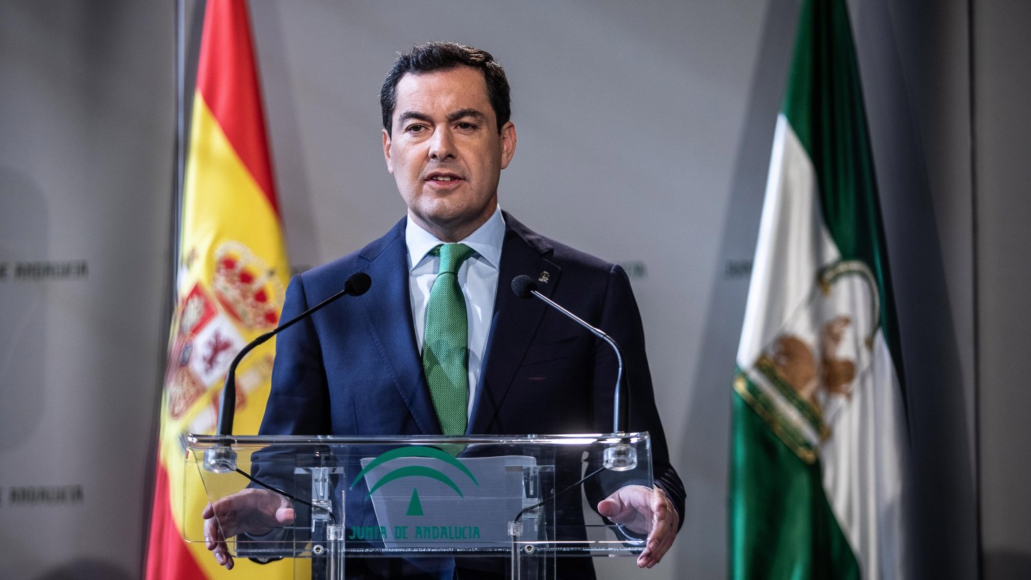 Moreno garantiza que Andalucía quedará por encima de los escándalos de corrupción del pasado