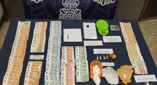 Desmantelan dos puntos de venta de cocaína en la barriada Girón de Málaga y detienen a sus responsables