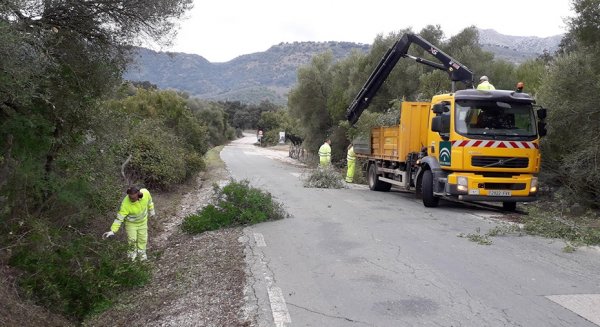 El Consejo de Gobierno destina dos millones a contratos de emergencia en carreteras de Málaga