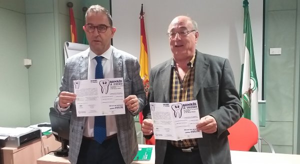 La Unión de Consumidores de Málaga presenta una campaña para informar sobre tratamientos dentales