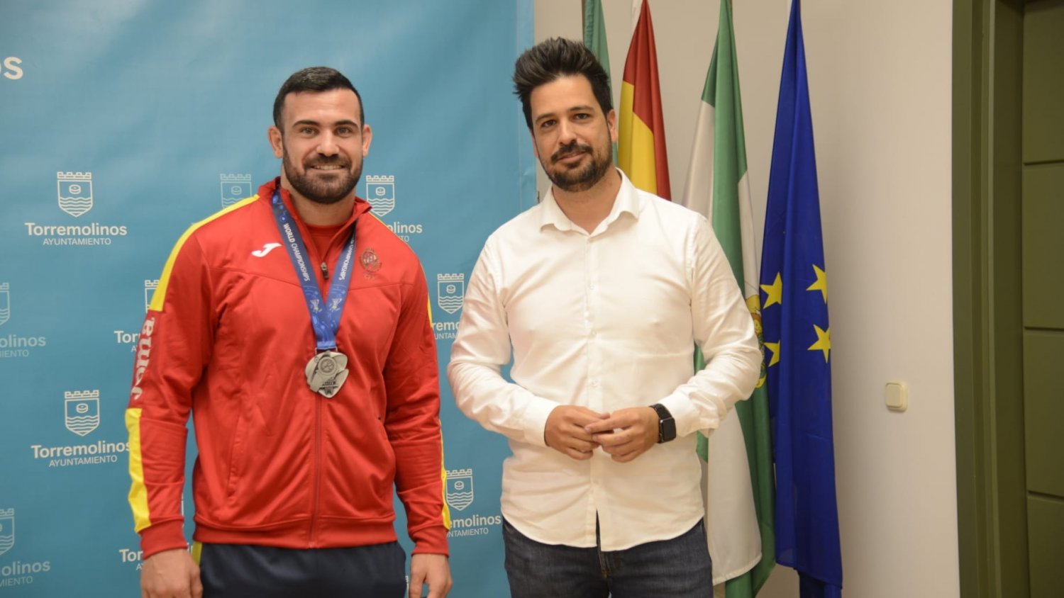 Torremolinos recibe al luchador Alan Betancur tras su medalla de plata en el Campeonato del Mundo