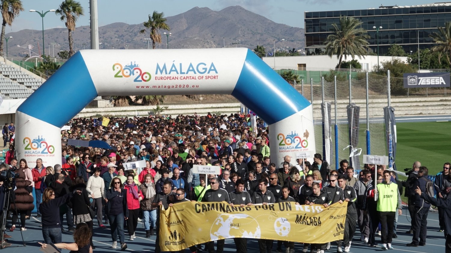 2.500 escolares recorren la distancia Málaga-Pekín para concienciar sobre la obesidad infantil