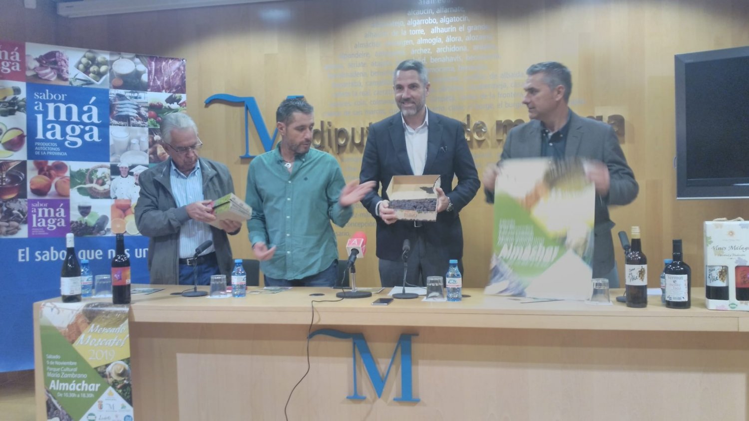 Maldonado (PP) asegura que el Mercado Moscatel de Almáchar pone en valor la uva pasa