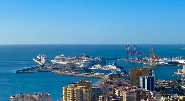 Cinco buques de crucero coinciden hoy en el Puerto de Málaga