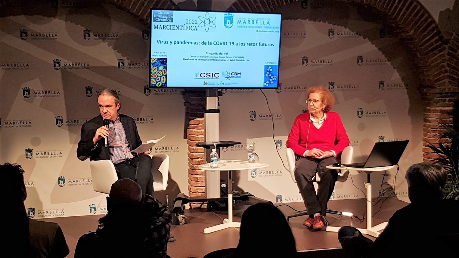 El Ciclo de Divulgación Marcientífica congrega a medio millar de personas en Marbella
