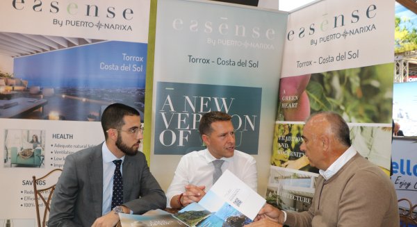 Presentado en Londres el proyecto de viviendas sostenibles que se construirá en Torrox
