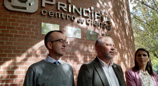 Imbroda reclama que el Centro de Ciencia Principia mantenga su funcionamiento