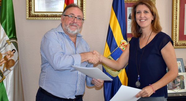 La Junta y Alhaurín de la Torre acuerdan la reordenación de la plaza Paco Lara y su entorno