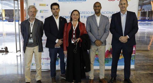 Uber, Cabify, Renfe y Alstom apuestan por una movilidad accesible y sostenible por todas las personas
