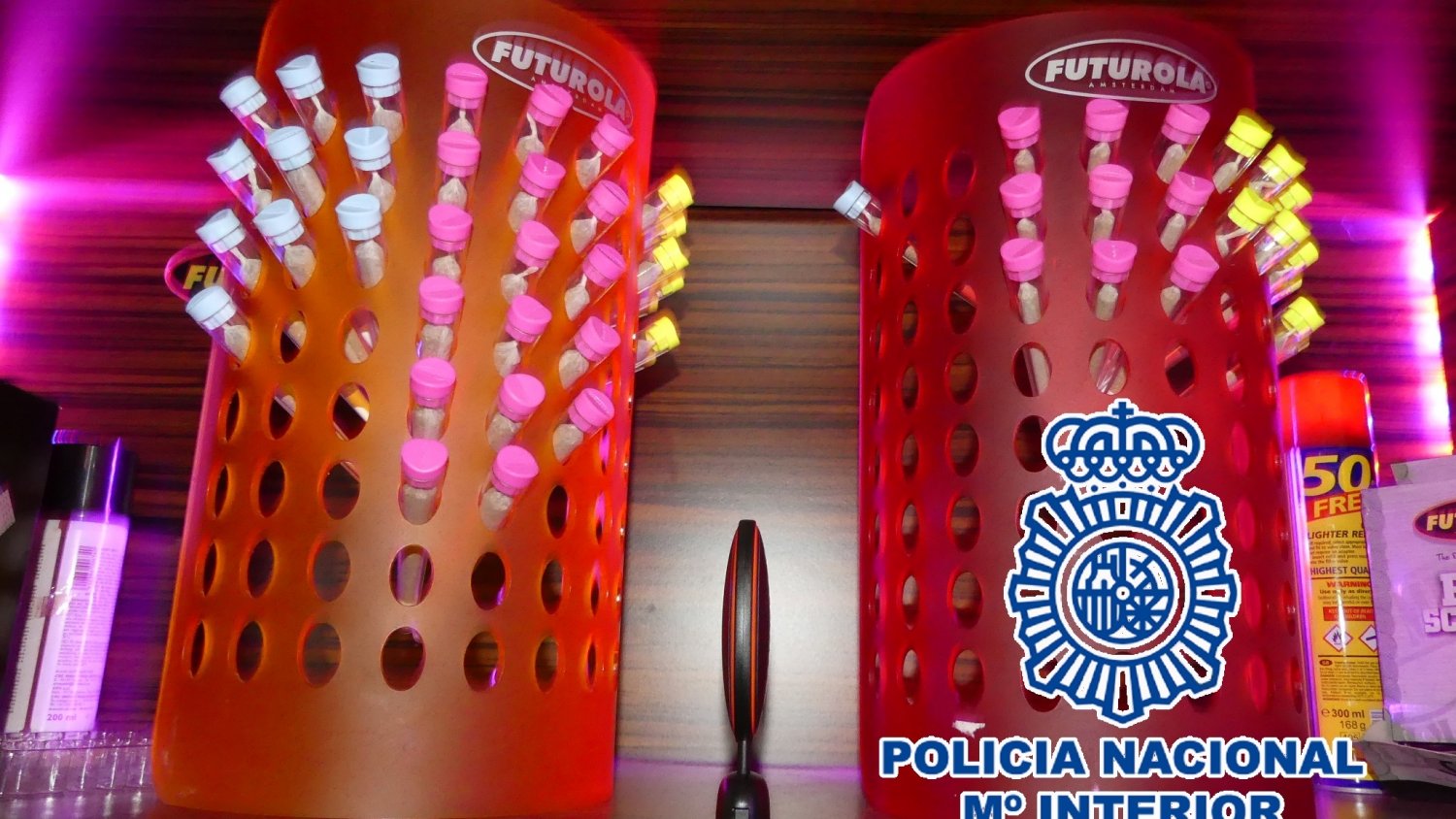 La Policía Nacional desmantela dos clubs a favor del consumo de cannabis y detiene a cinco personas