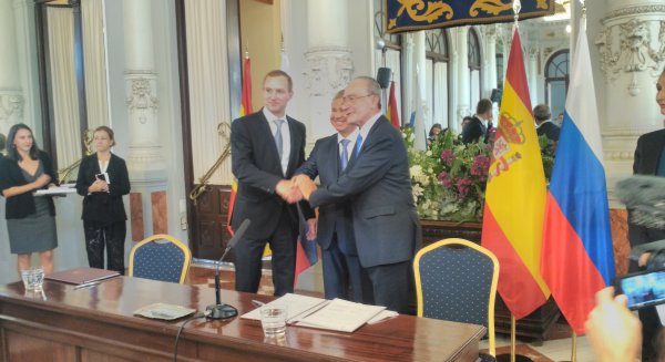 El ayuntamiento y la región administrativa Nororiental de la ciudad de Moscú firman un memorando de entendimiento