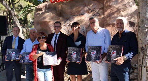 Un libro con formato visual conmemorará el 60º aniversario de la Cuevas de Nerja