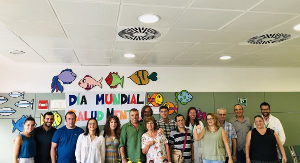 El Clínico celebra el Día Mundial de la Salud Mental con una exposición, conferencia y muestra de productos