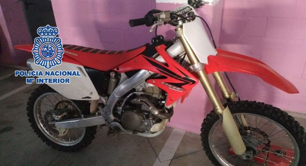 Detienen a cuatro personas por robos en dos naves y recuperan efectos por valor de 20.000 euros