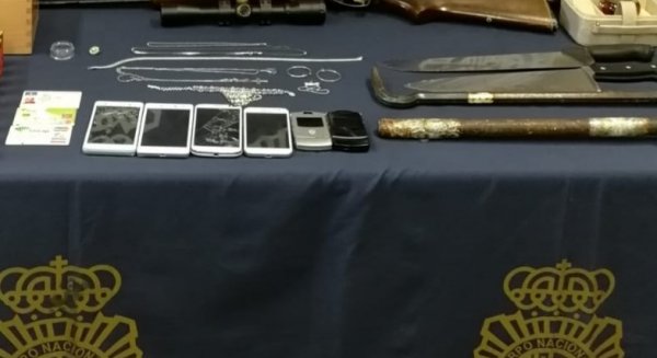 Detienen a dos integrantes de una red criminal responsable de seis robos con fuerza en viviendas
