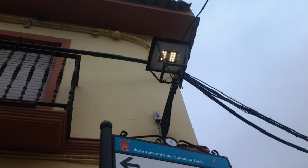 La Diputación licita por 3,2 millones de euros la renovación de 7.000 farolas en 53 municipios