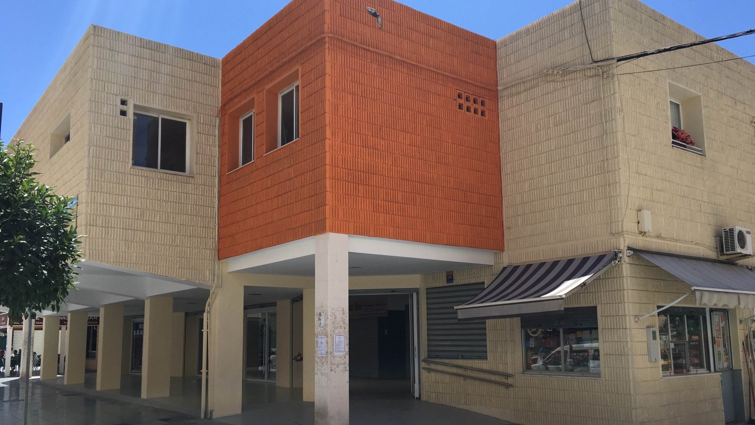 El Mercado de Minoristas de Torre del Mar sacará a licitación nuevas cuarteladas en base a la nueva ordenanza