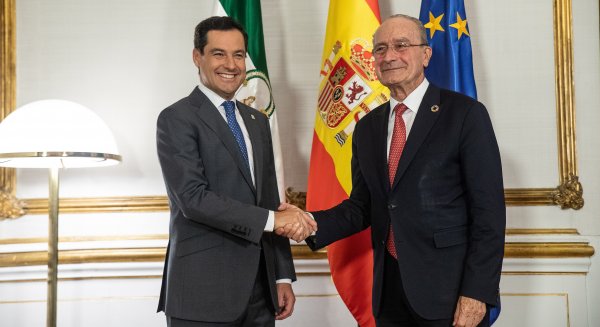 Moreno certifica que el tercer hospital de Málaga y el metro soterrado irán de la mano en los terrenos del Civil