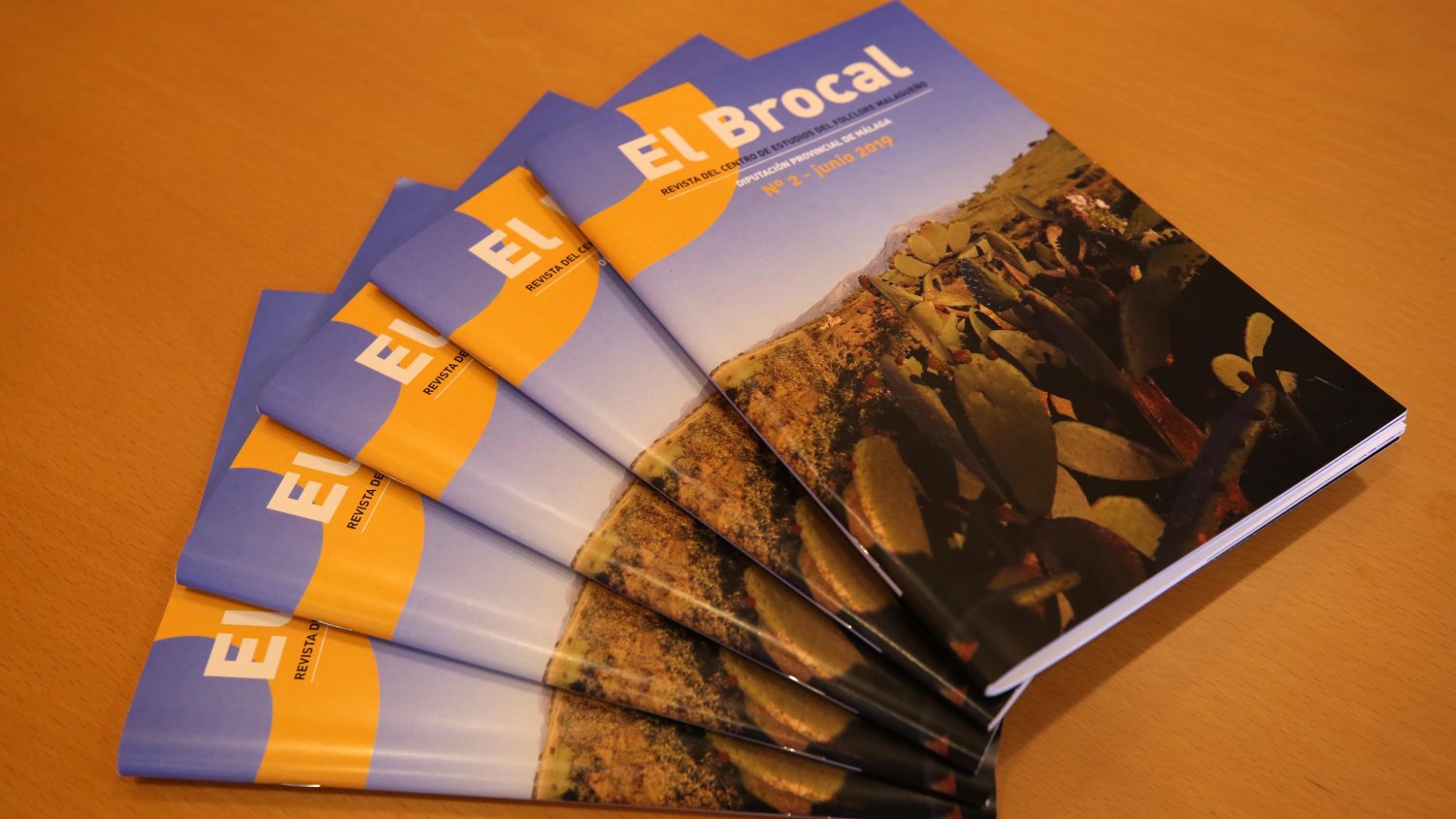 El Centro de Estudios del Folclore Malagueño de Benagalbón presenta el segundo número de la revista El Brocal