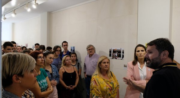 El IES Ben Al Jatib de La Cala del Moral recoge material escolar para escuelas africanas