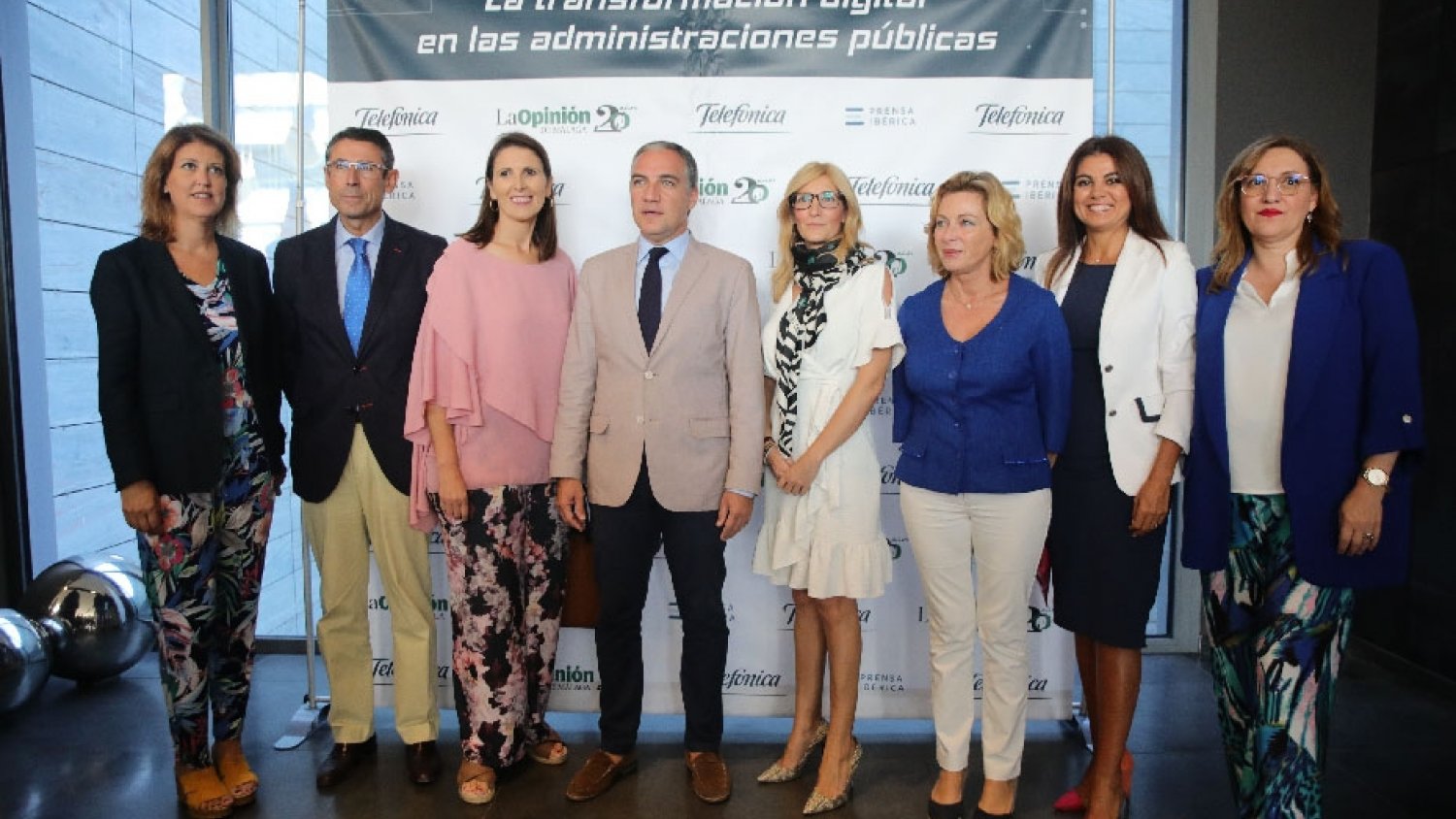 El Gobierno andaluz impulsará una 'app' que facilite a los ciudadanos los trámites con la administración