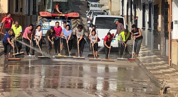 La junta abona los diez millones de euros previstos para ayudar a los municipios afectados por el temporal de lluvias