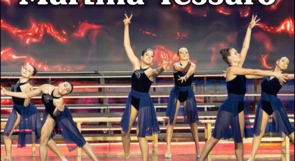 La Plaza del Reloj acoge el espectáculo Navideño de la Escuela de Danza 'Martina Tessaro'