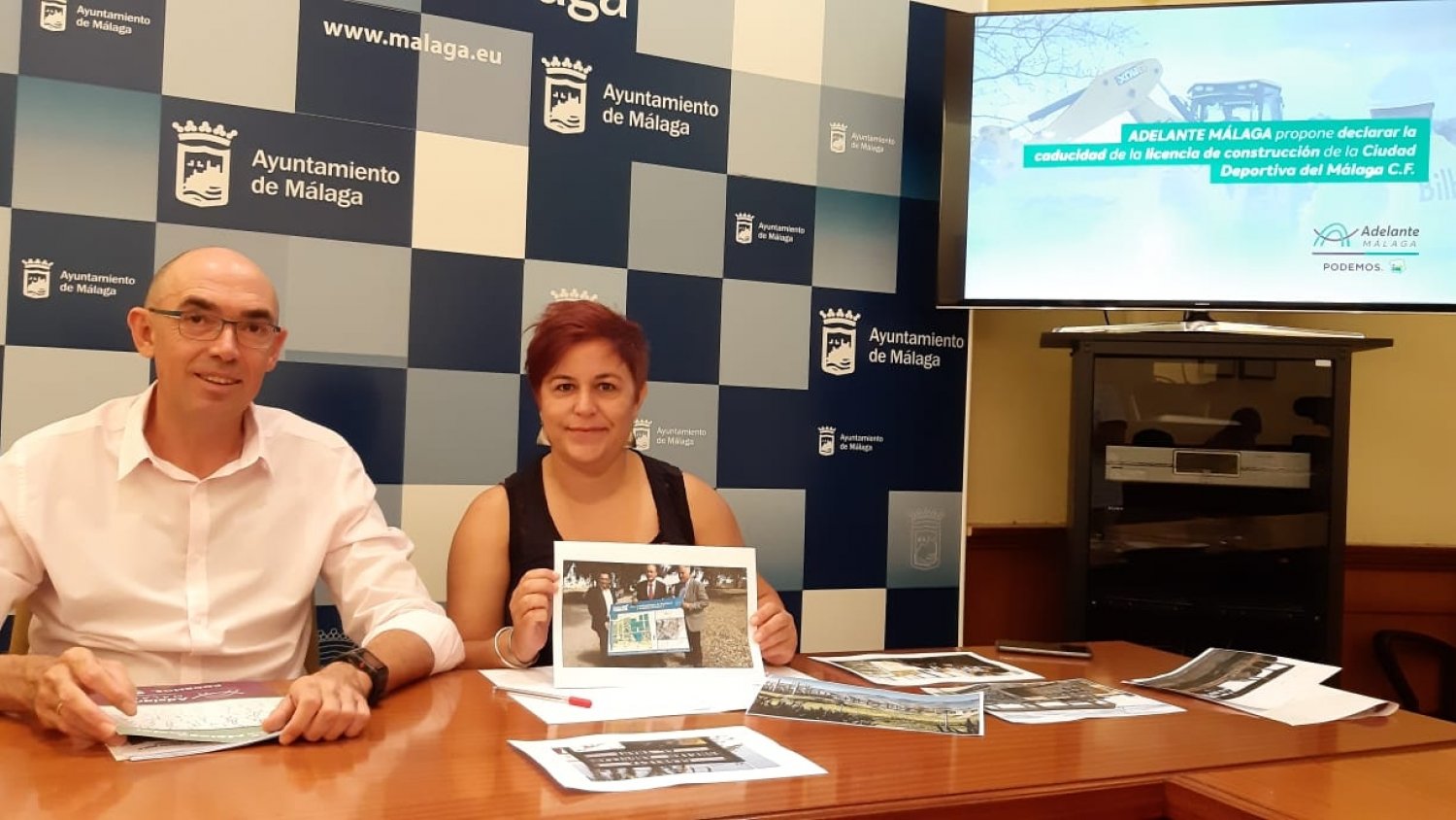 Adelante Málaga exige la caducidad de la licencia de “algarrobico malagueño de Arraijanal”