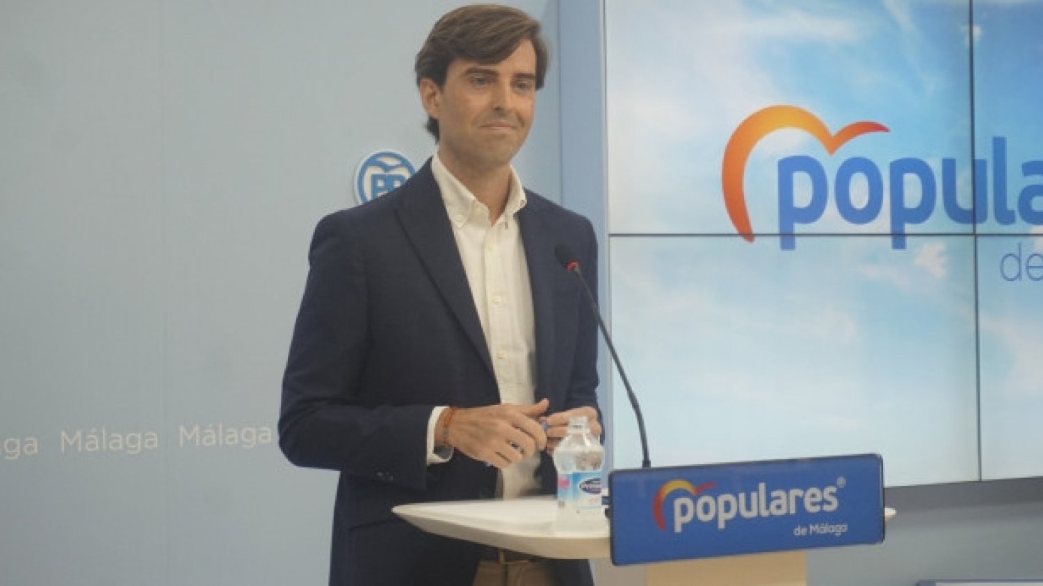 Montesinos anuncia una batería de medidas para fortalecer el turismo ante la quiebra de Thomas Cook